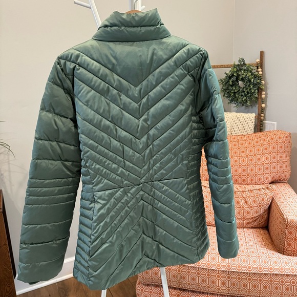 Lands End winter coat Women’s size Medium - Picture 2 of 6